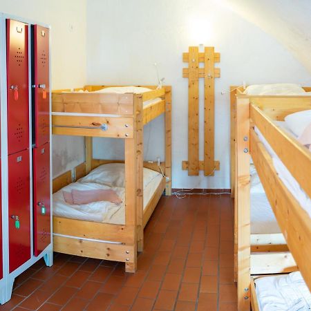 Subraum Hostel Росток Экстерьер фото