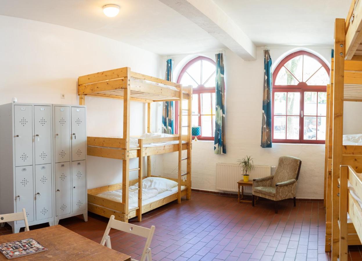 Subraum Hostel Росток Экстерьер фото
