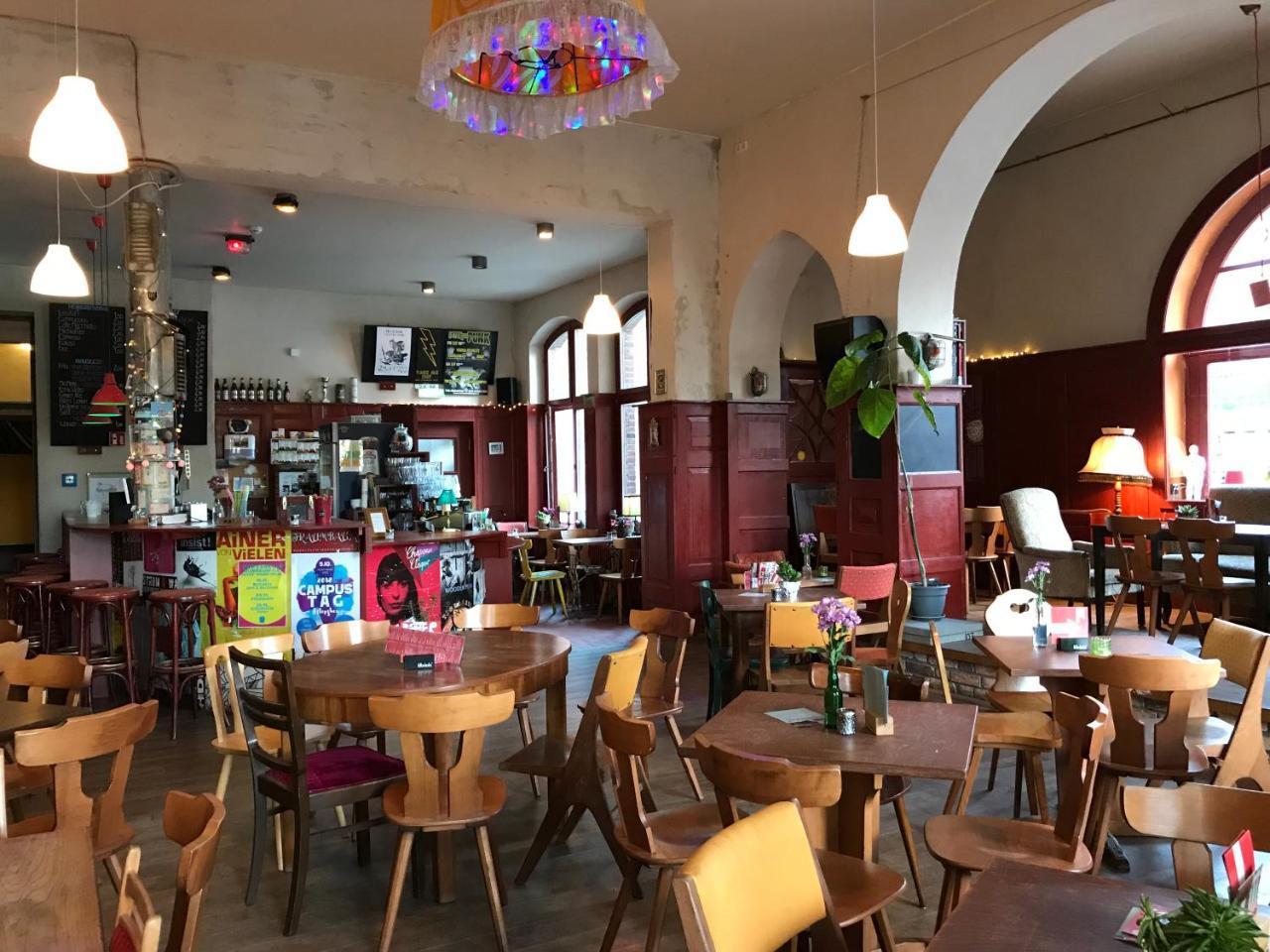 Subraum Hostel Росток Экстерьер фото